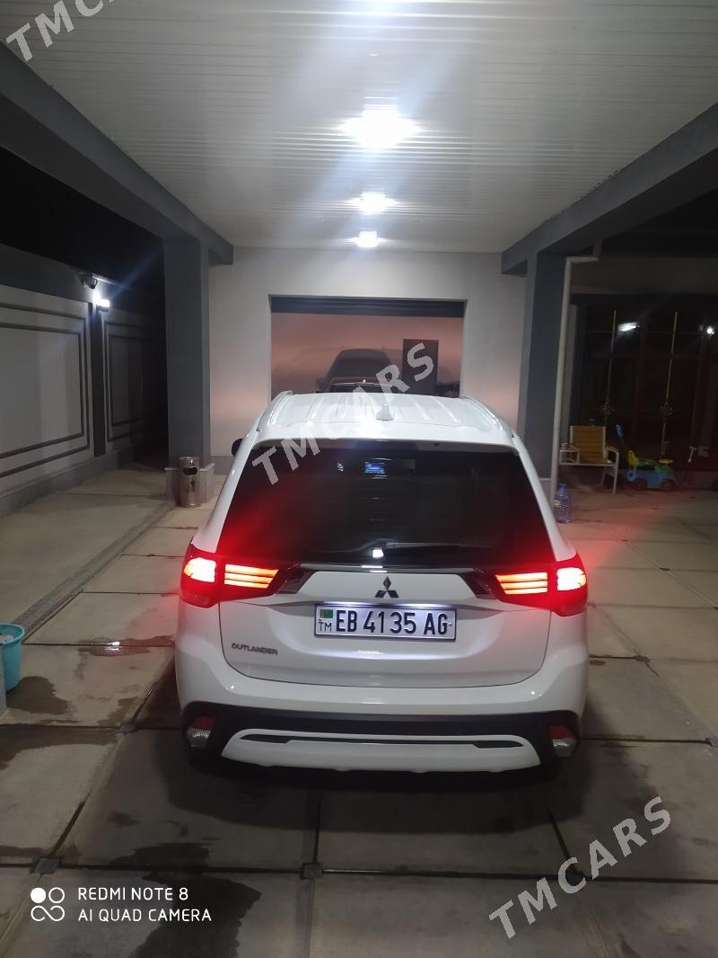 Mitsubishi Outlander 2020 - 255 000 TMT - Ашхабад - img 2