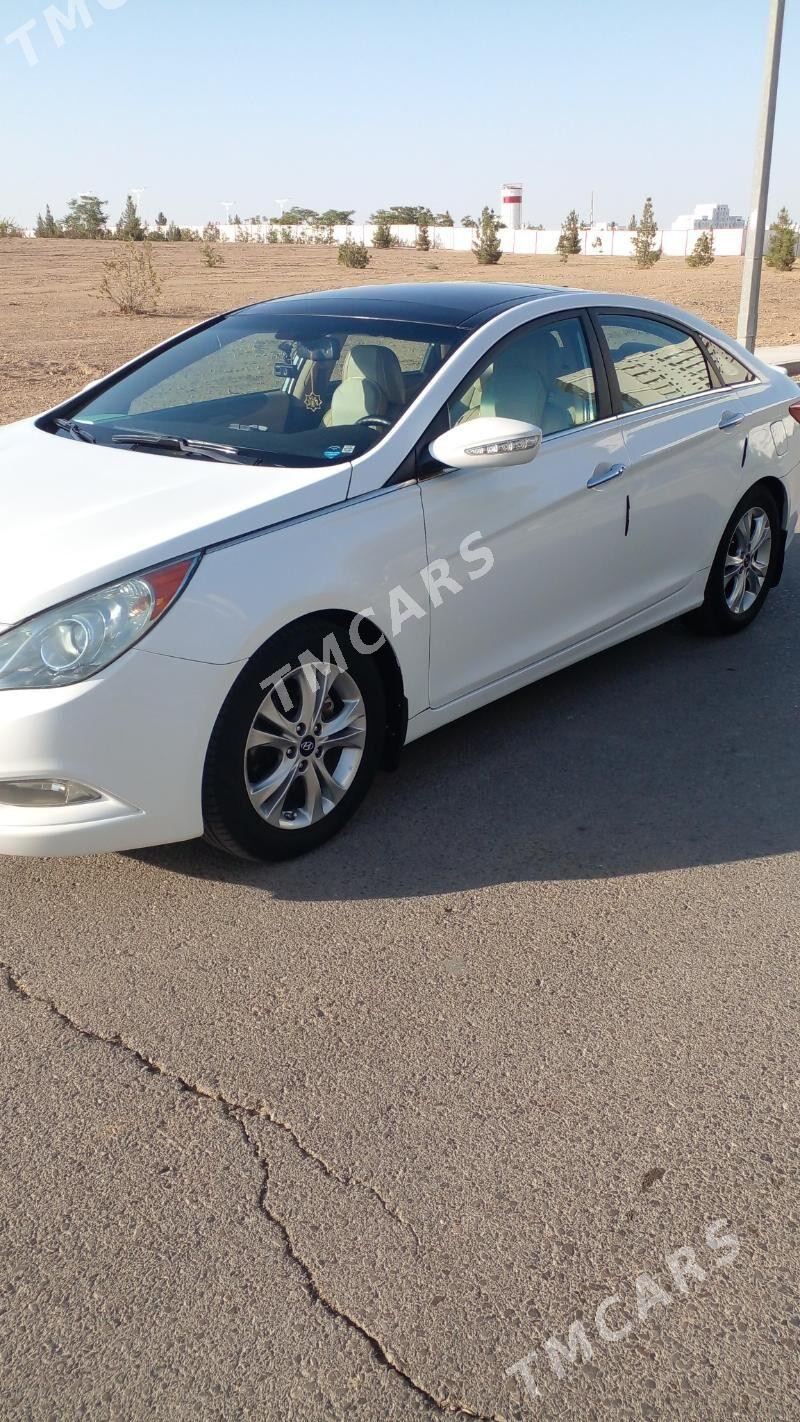 Hyundai Sonata 2012 - 169 000 TMT - Podwoýski köç. (Bitarap Türkmenistan şaýoly) - img 9