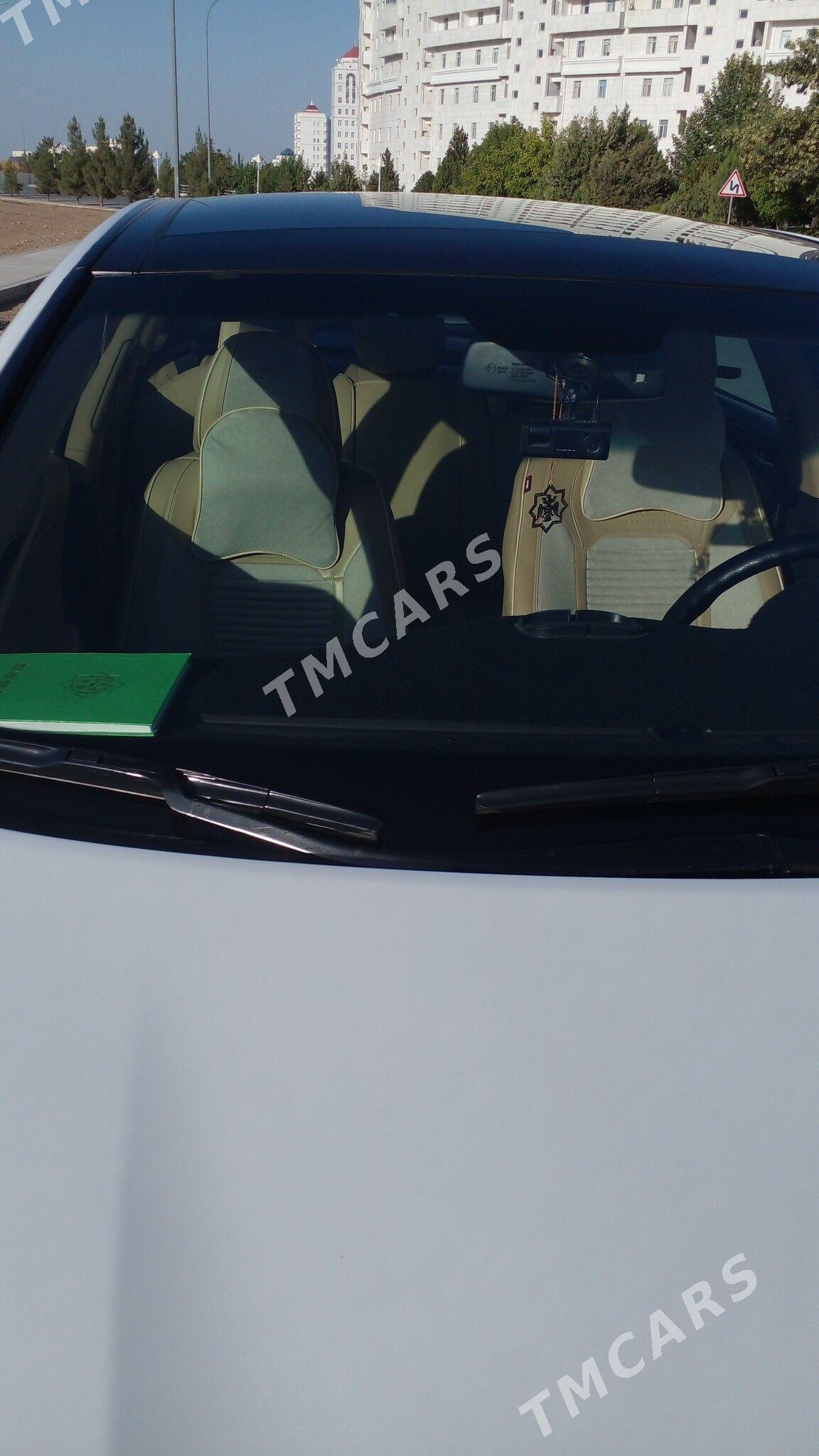 Hyundai Sonata 2012 - 169 000 TMT - Podwoýski köç. (Bitarap Türkmenistan şaýoly) - img 2
