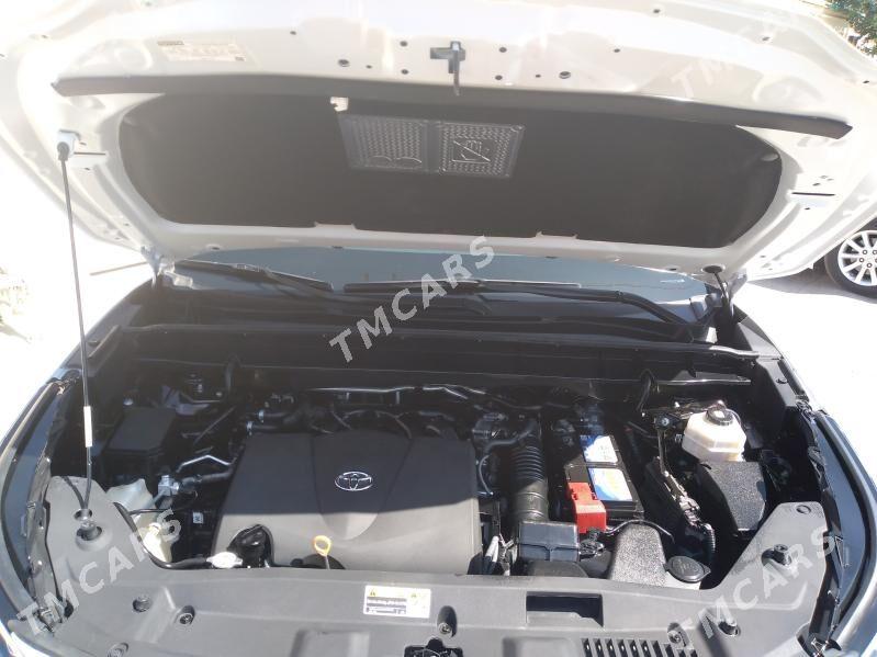Toyota Highlander 2022 - 531 000 TMT - Aşgabat - img 7