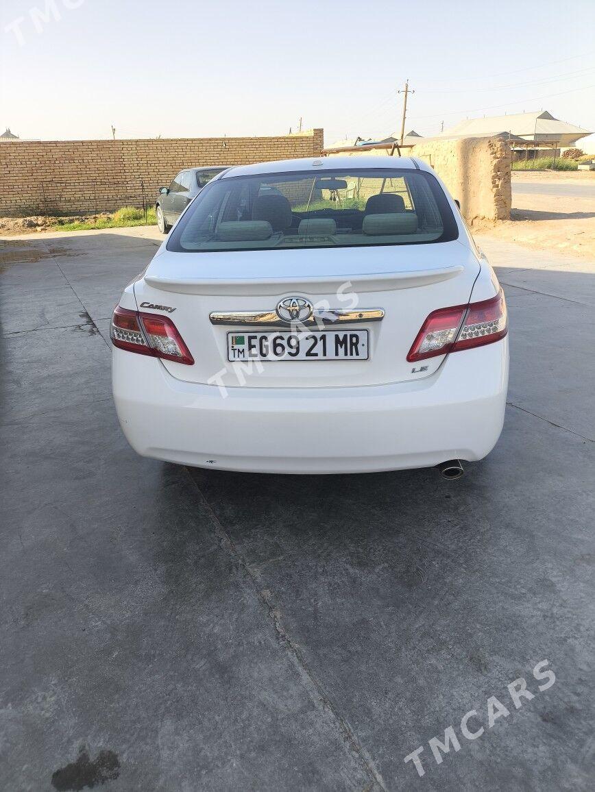 Toyota Camry 2010 - 174 000 TMT - Мары - img 1