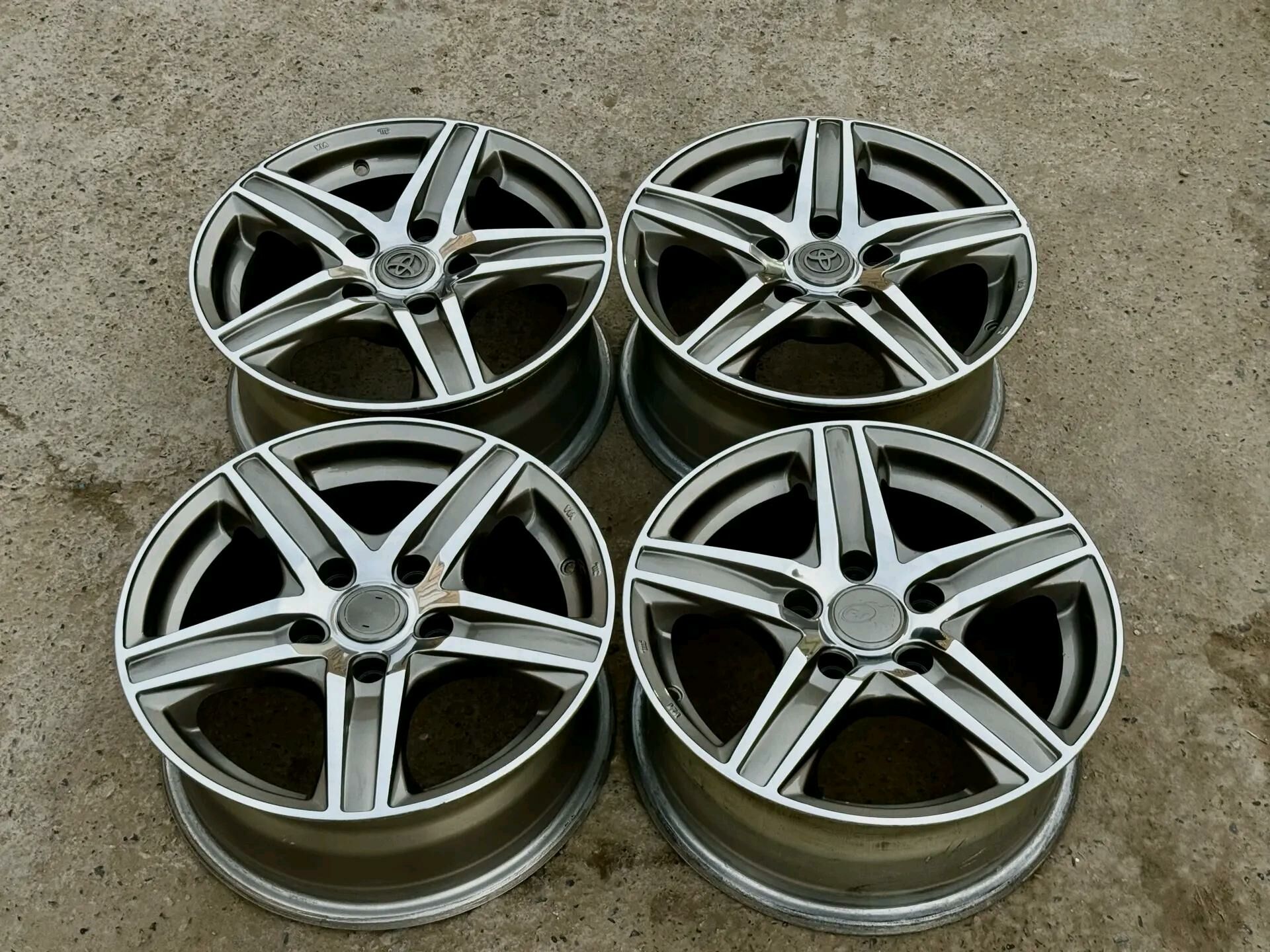 Diska 15 lik...Toyota 2 100 TMT - Мары - img 7