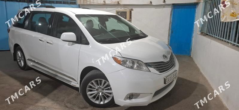 Toyota Sienna 2016 - 325 000 TMT - Büzmeýin - img 3