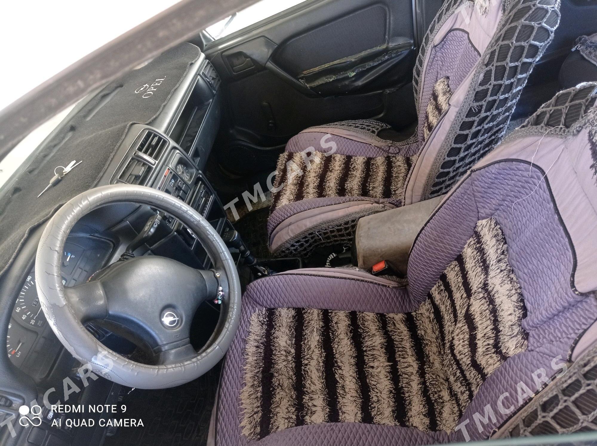 Opel Vectra 1991 - 32 000 TMT - Dänew - img 7