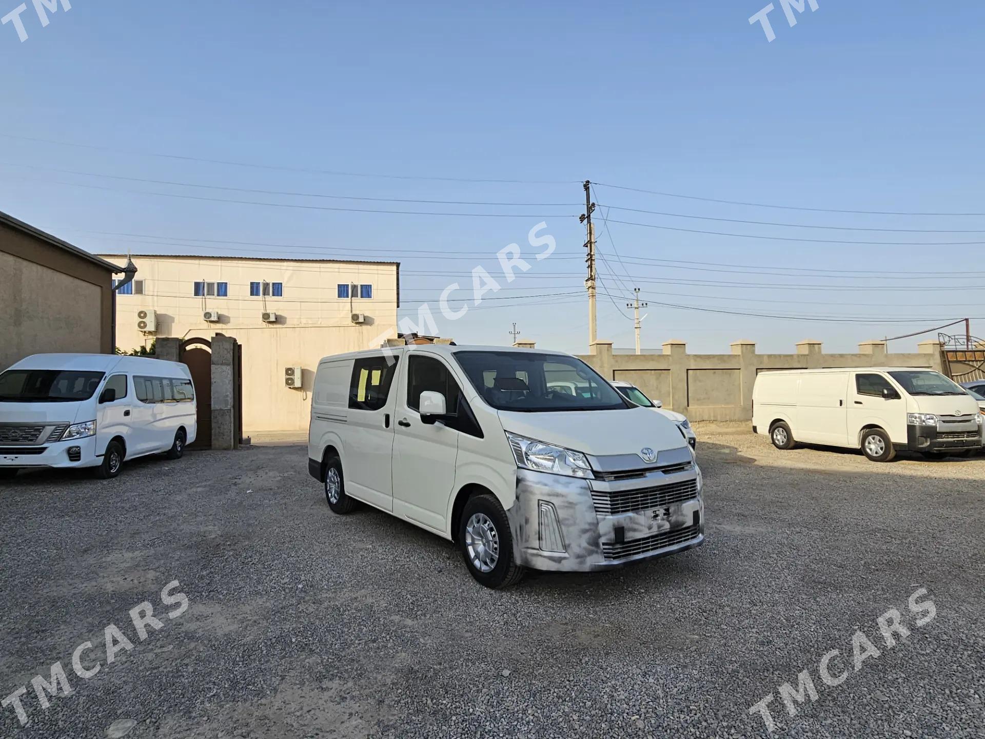 Toyota Hiace 2025 - 650 000 TMT - Мары - img 2