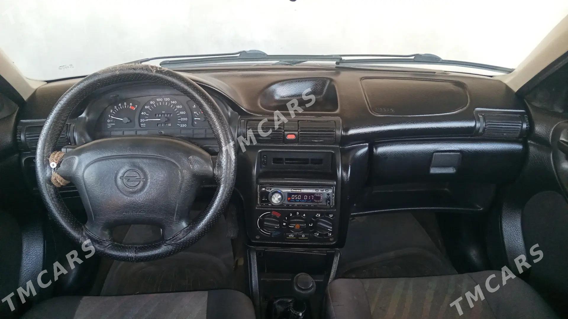 Opel Astra 1999 - 42 000 TMT - Gurbansoltan Eje - img 3