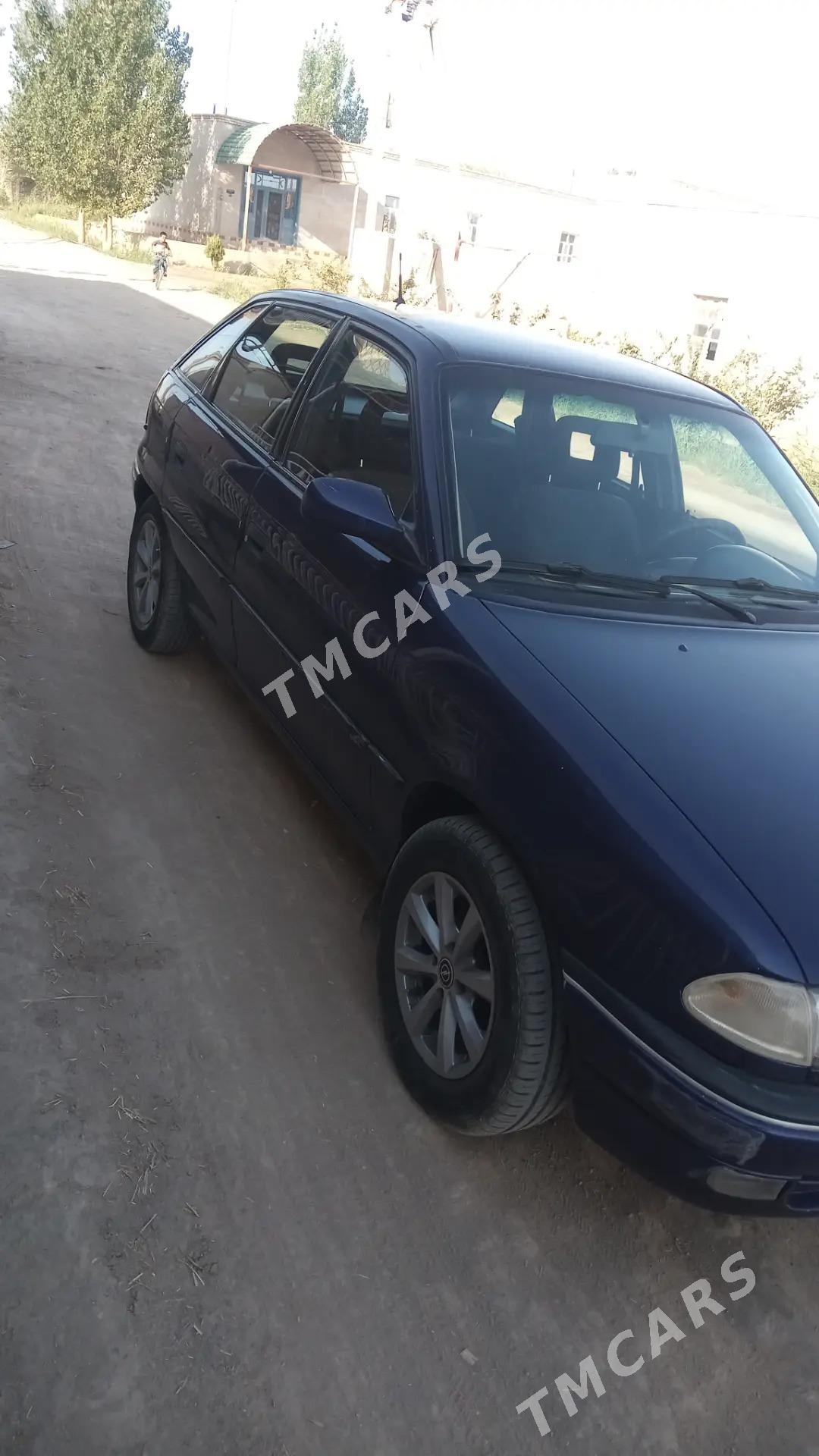 Opel Astra 1999 - 42 000 TMT - Gurbansoltan Eje - img 1