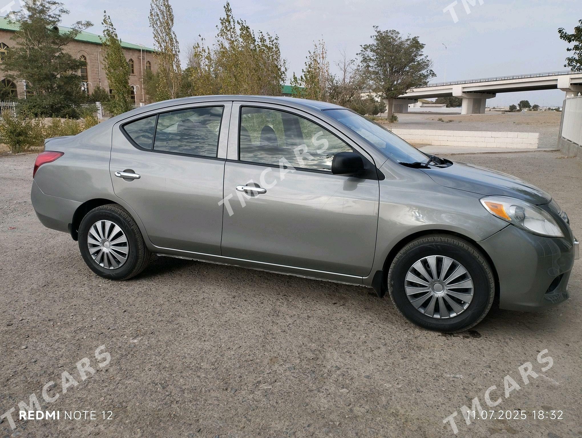 Nissan Versa 2012 - 97 000 TMT - Гызыларбат - img 2