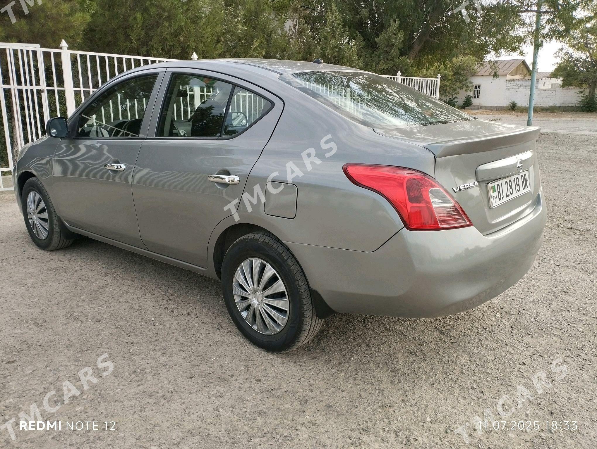 Nissan Versa 2012 - 97 000 TMT - Гызыларбат - img 3