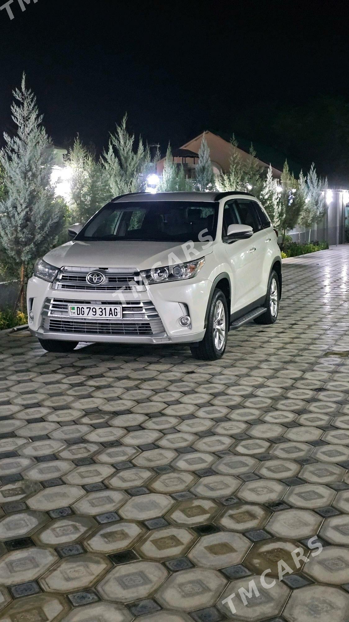 Toyota Highlander 2018 - 400 000 TMT - Ашхабад - img 3