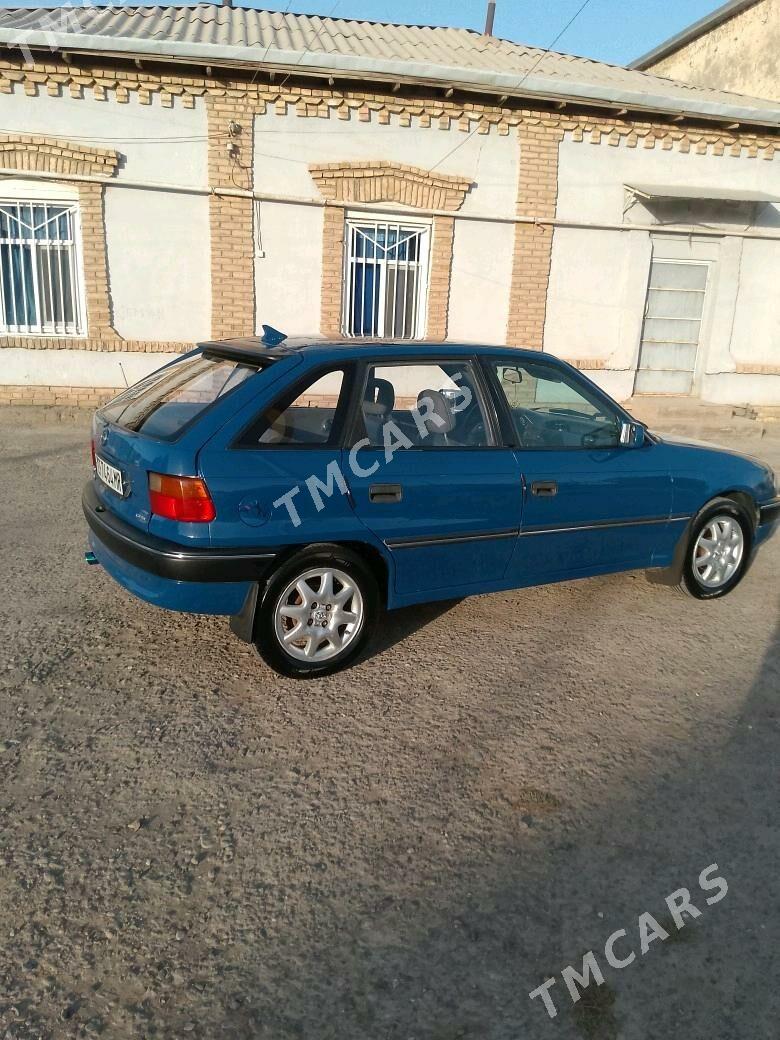 Opel Astra 1993 - 36 000 TMT - Мары - img 6
