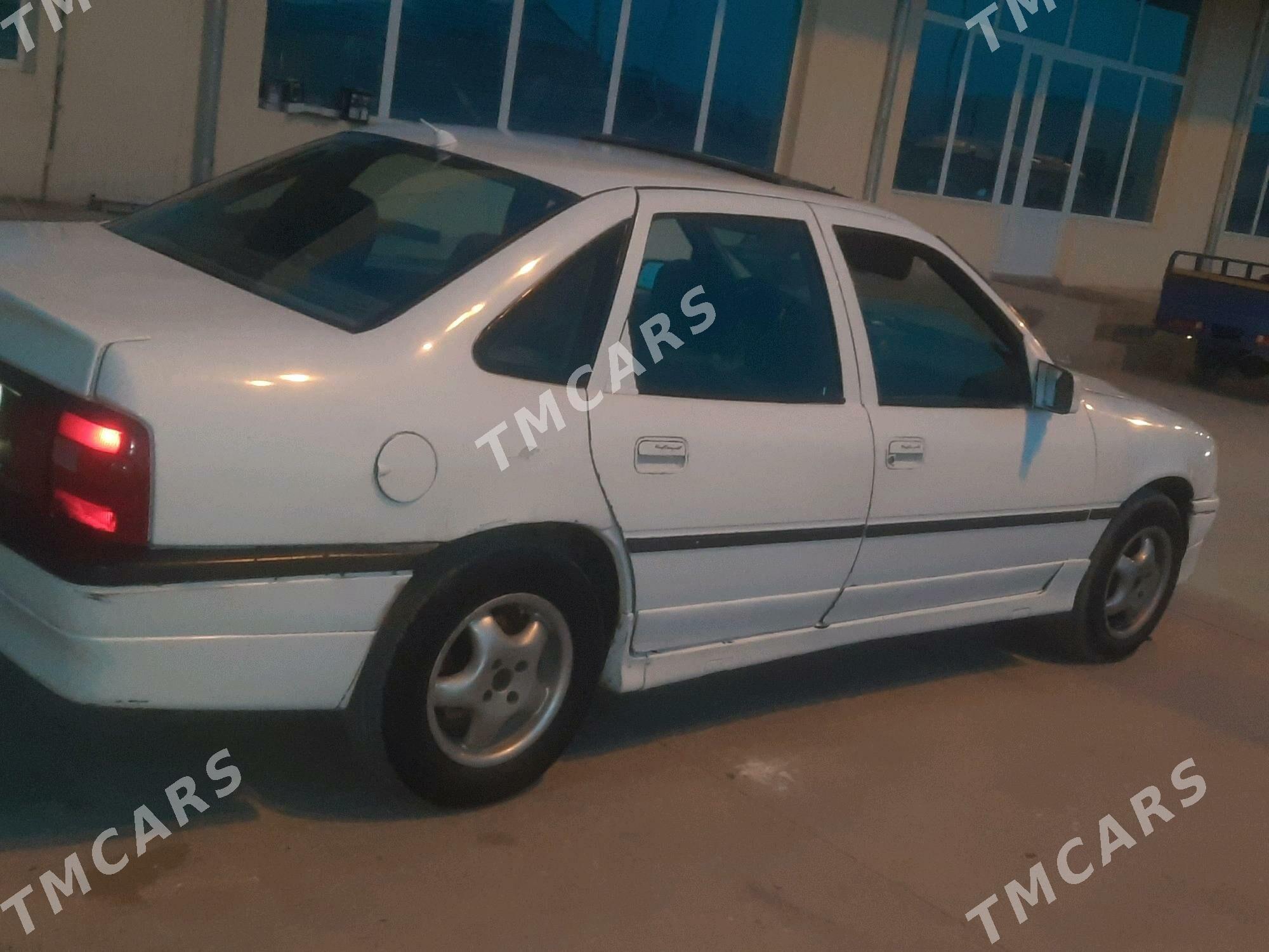 Opel Vectra 1990 - 20 000 TMT - Kerki - img 3