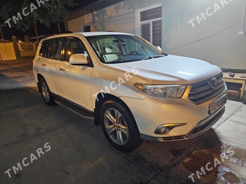 Toyota Highlander 2013 - 380 000 TMT - Бекреве - img 2