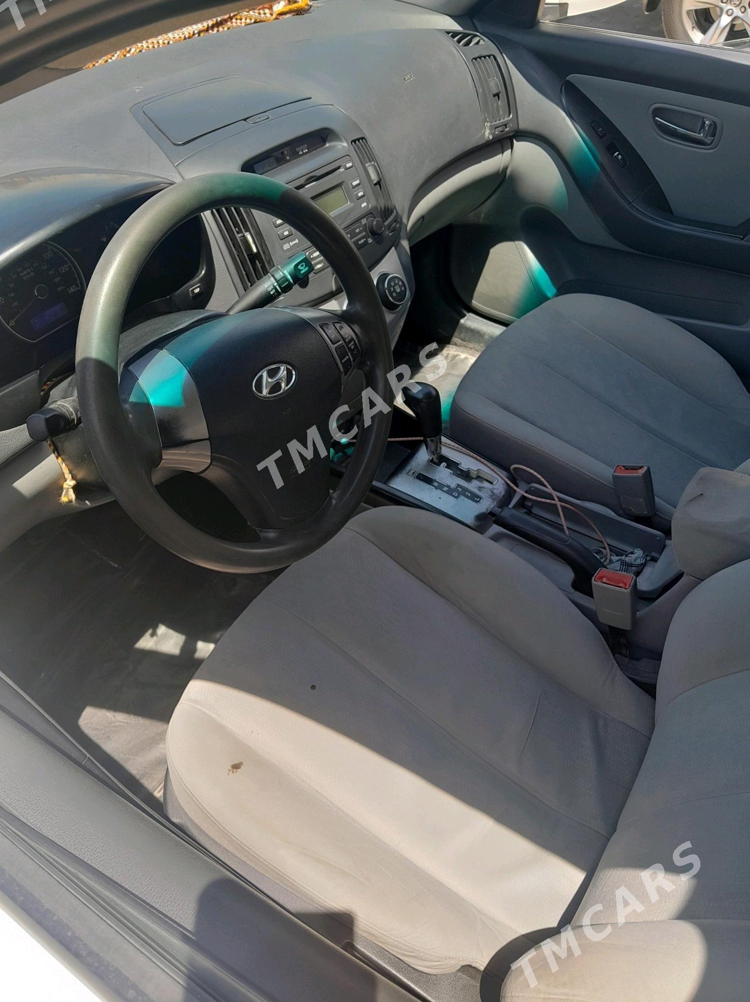 Hyundai Elantra 2010 - 110 000 TMT - Arkadag - img 2