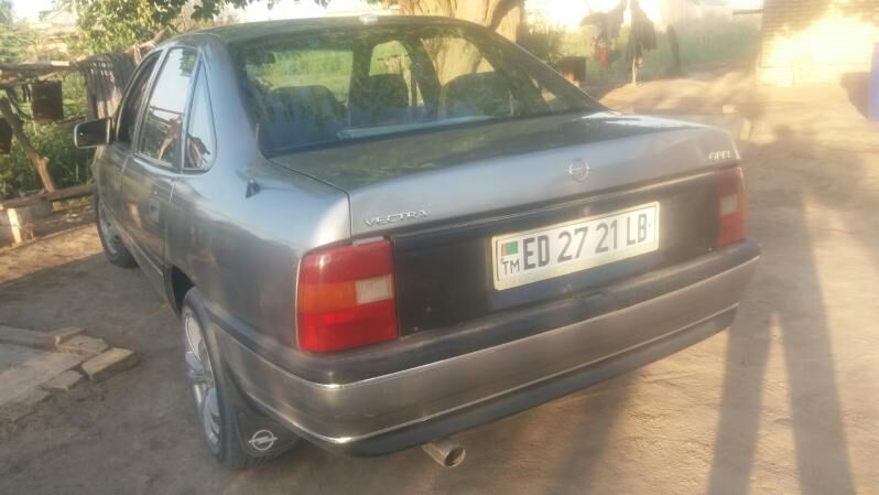 Opel Vectra 1991 - 25 000 TMT - Hojambaz - img 3