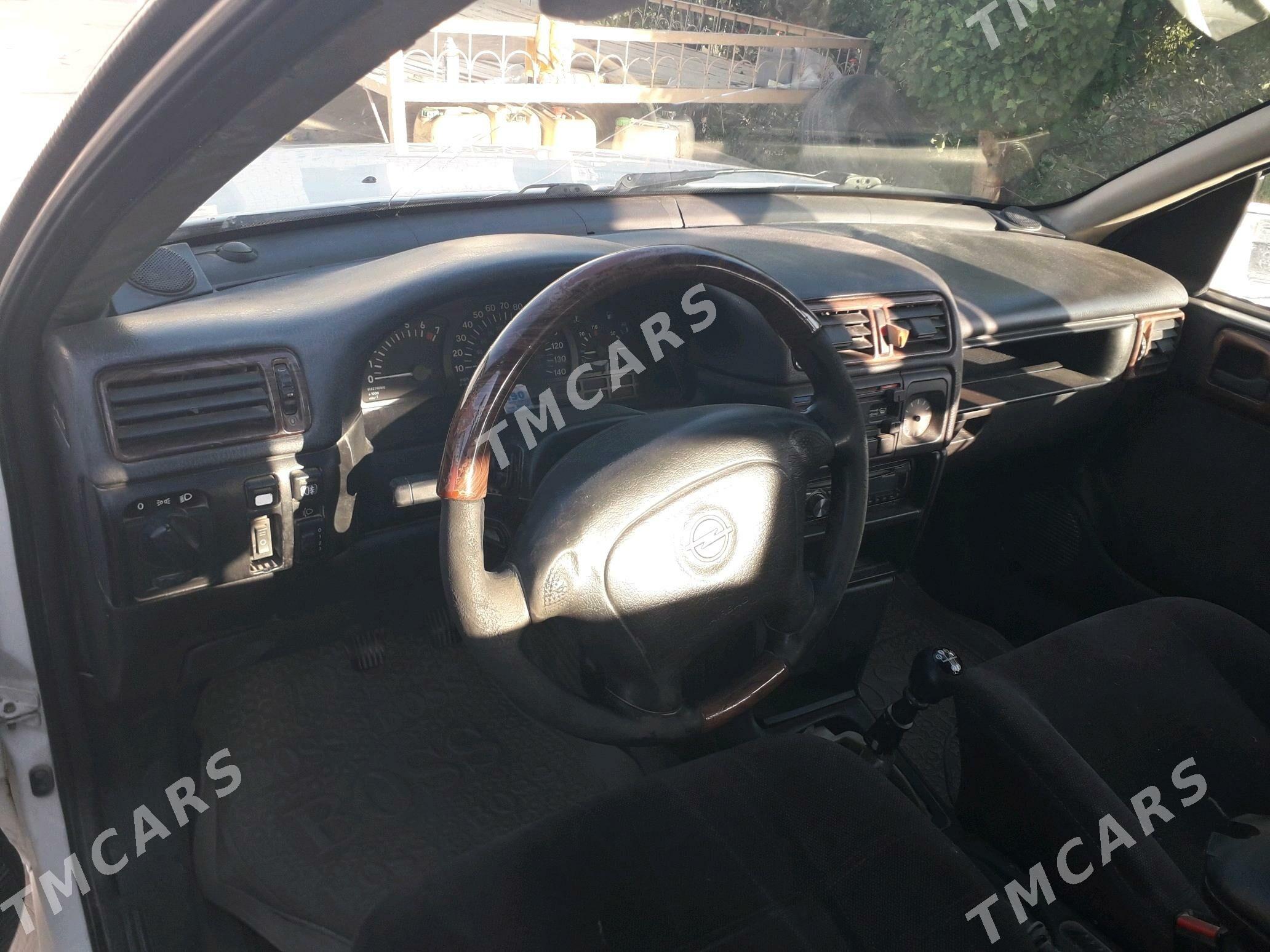 Opel Vectra 1992 - 22 000 TMT - Wekilbazar - img 6