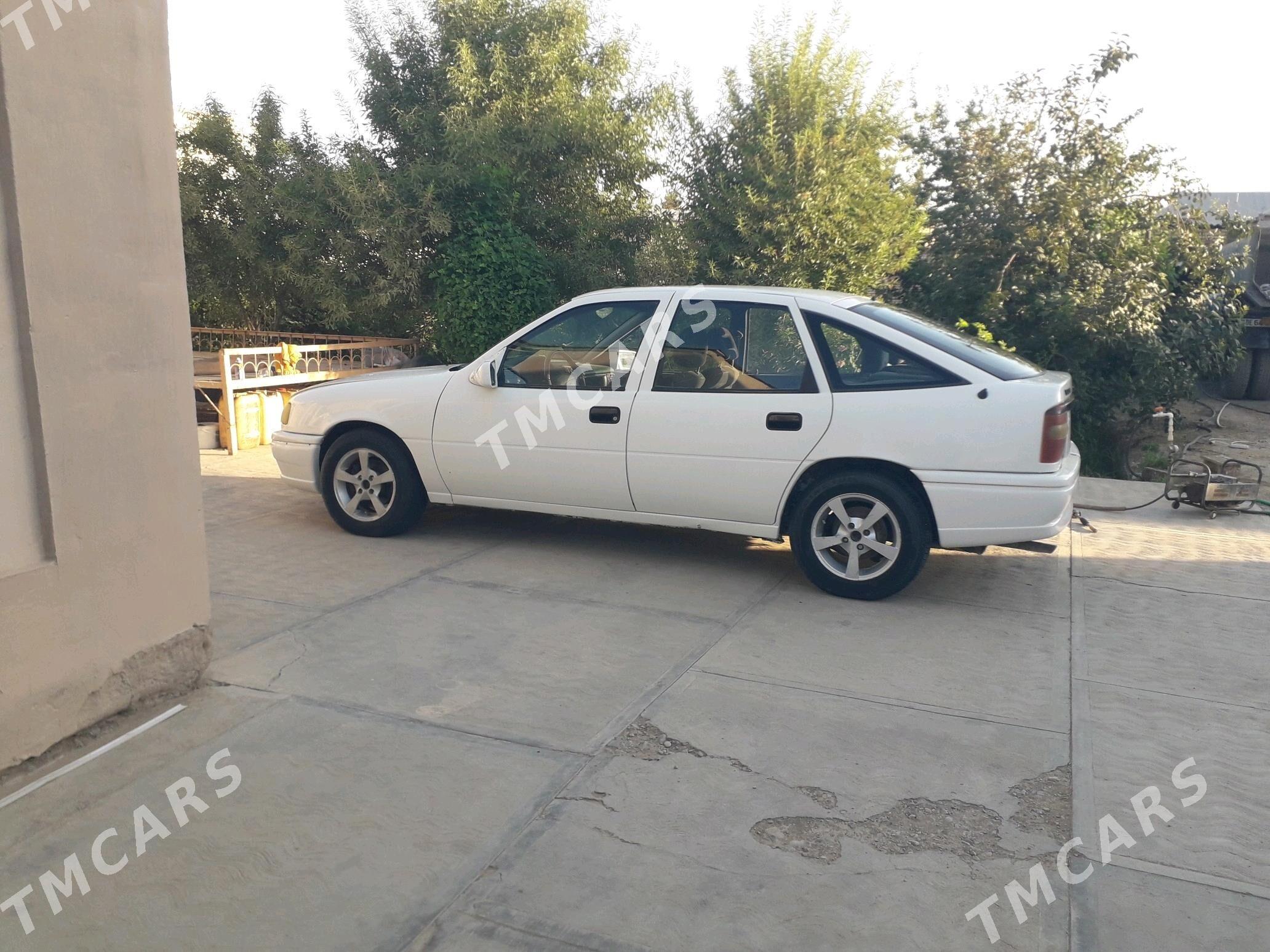 Opel Vectra 1992 - 22 000 TMT - Wekilbazar - img 4