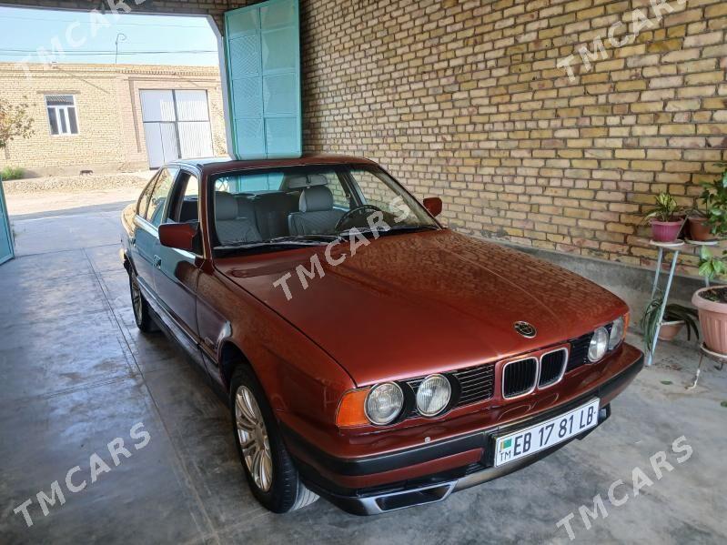 BMW 520 1990 - 45 000 TMT - Туркменабат - img 1