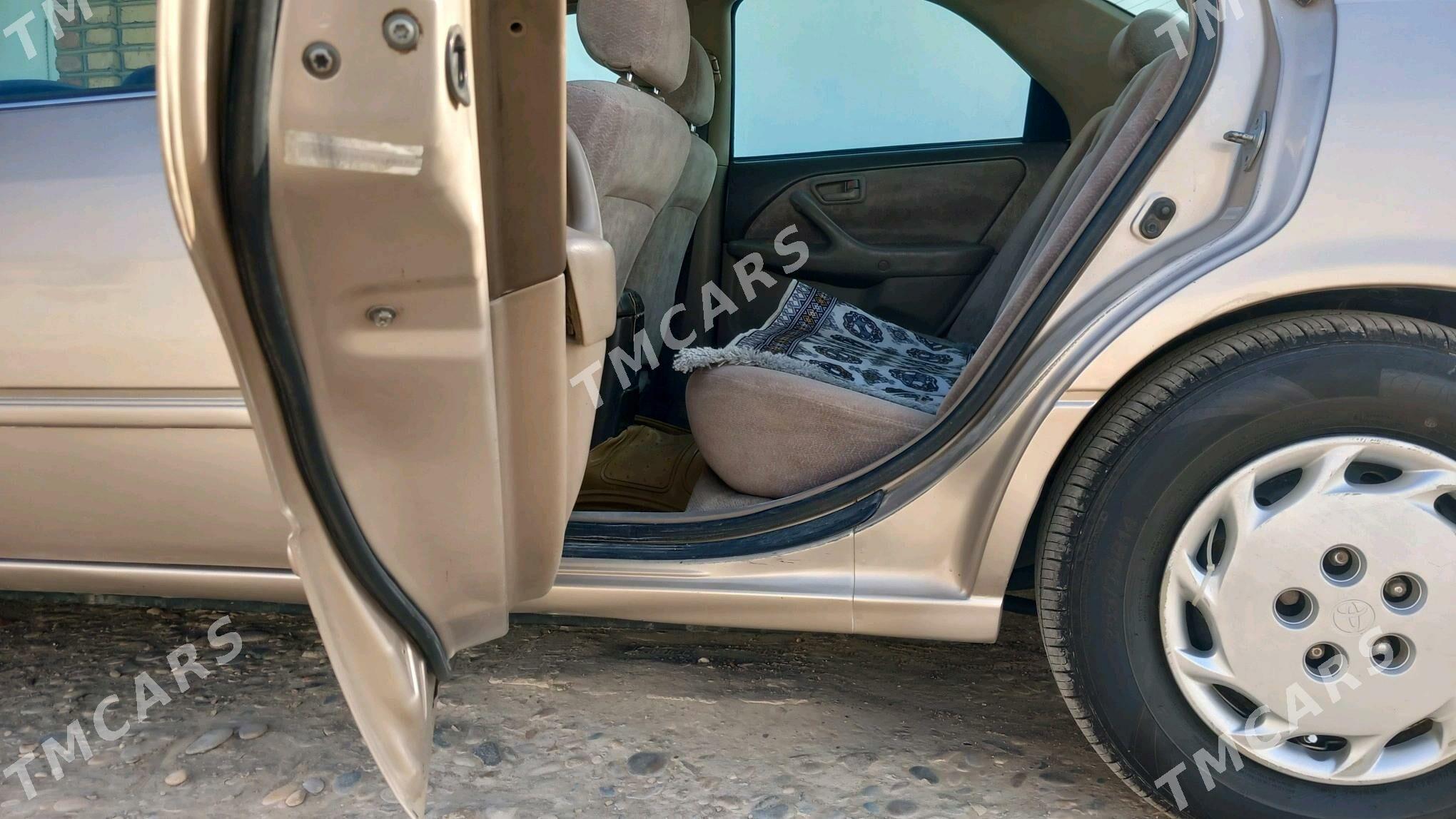 Toyota Camry 1998 - 130 000 TMT - Тагтабазар - img 6