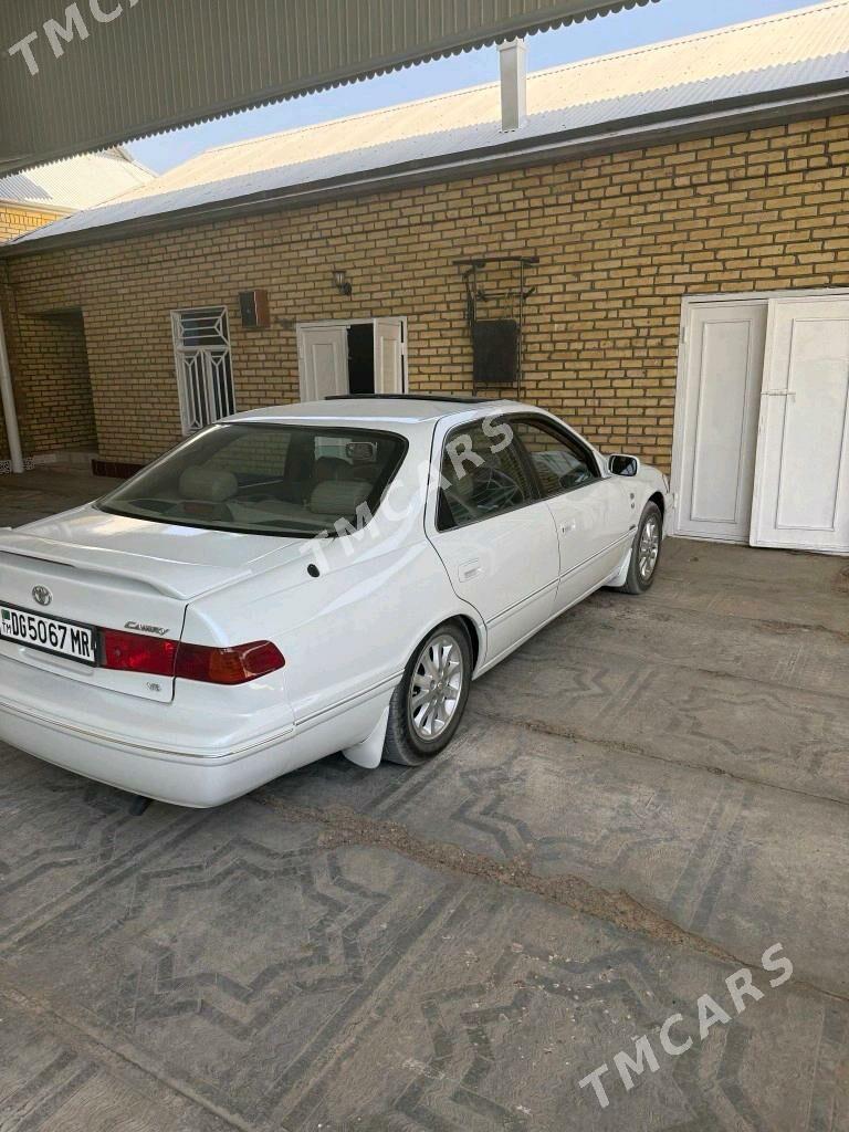 Toyota Camry 2001 - 135 000 TMT - Байрамали - img 4