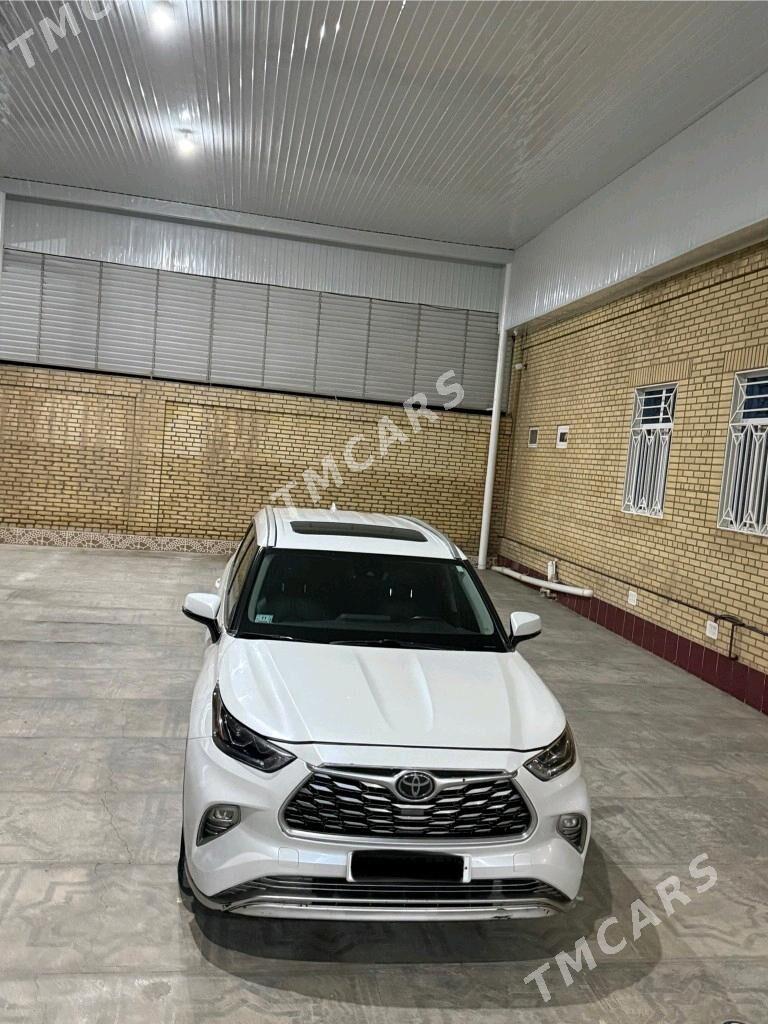 Toyota Highlander 2022 - 497 000 TMT - Байрамали - img 2