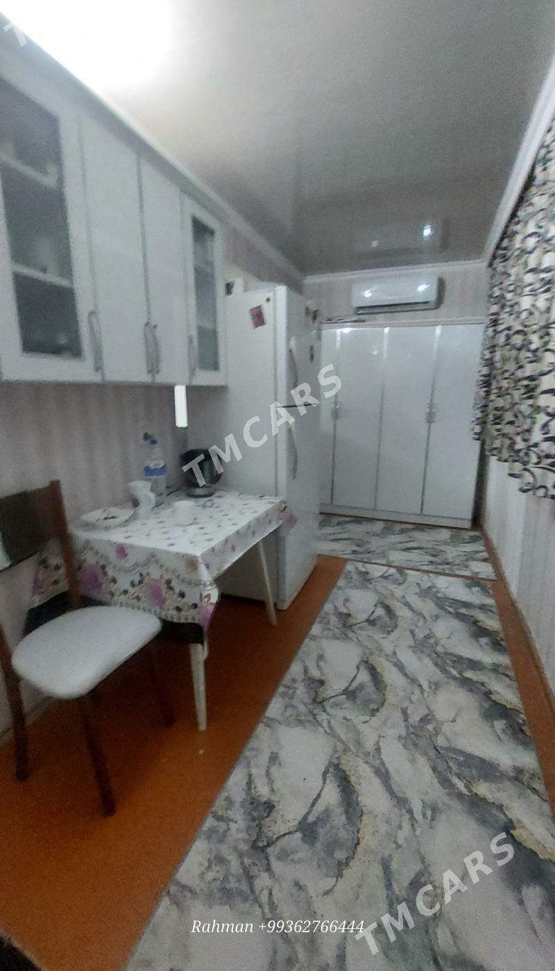 (2209)-4MKR KÖNE NARHOZYŇ GARŞYSY 42-KWADRAT 2-ETA - Ашхабад - img 7