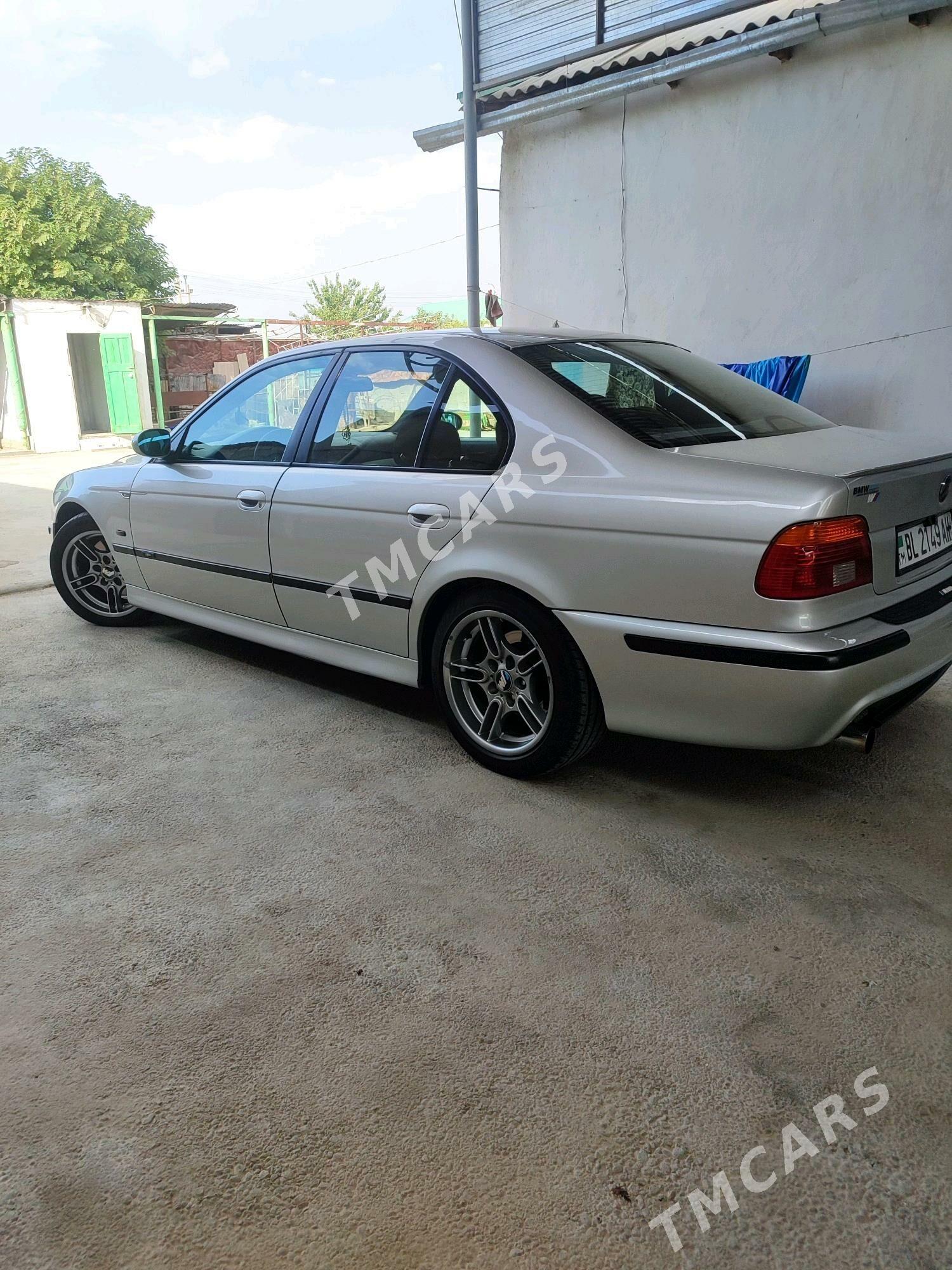 BMW 530 2001 - 120 000 TMT - Бахарден - img 5