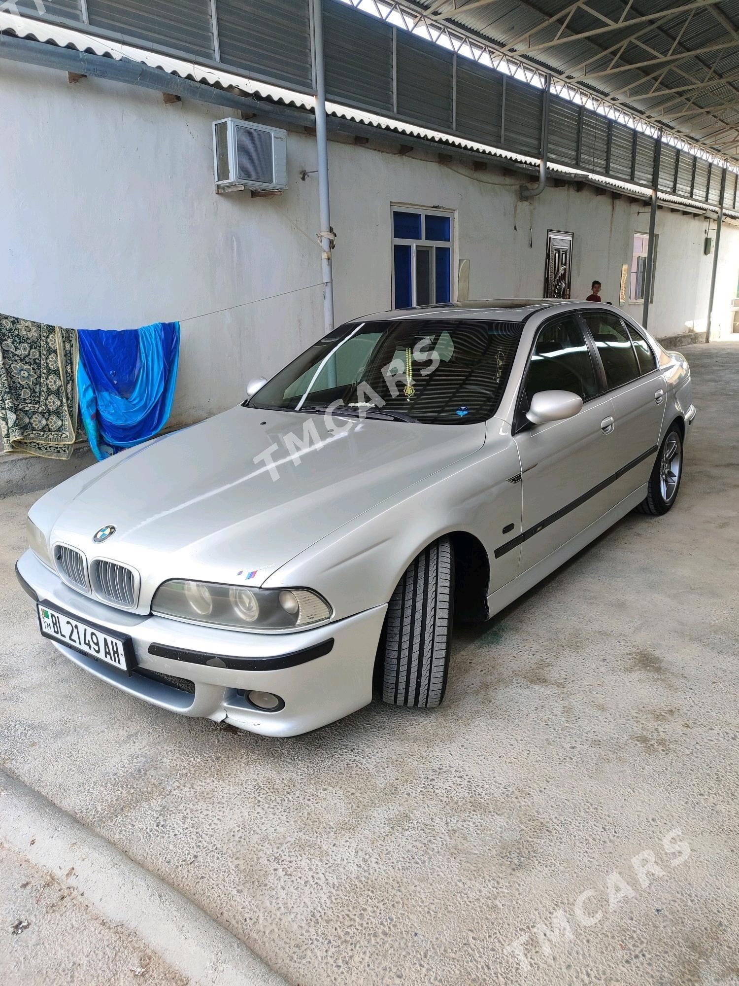 BMW 530 2001 - 120 000 TMT - Бахарден - img 8
