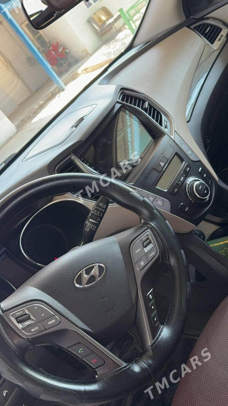 Hyundai Santa Fe 2014 - 320 000 TMT - Türkmenbaşy - img 3