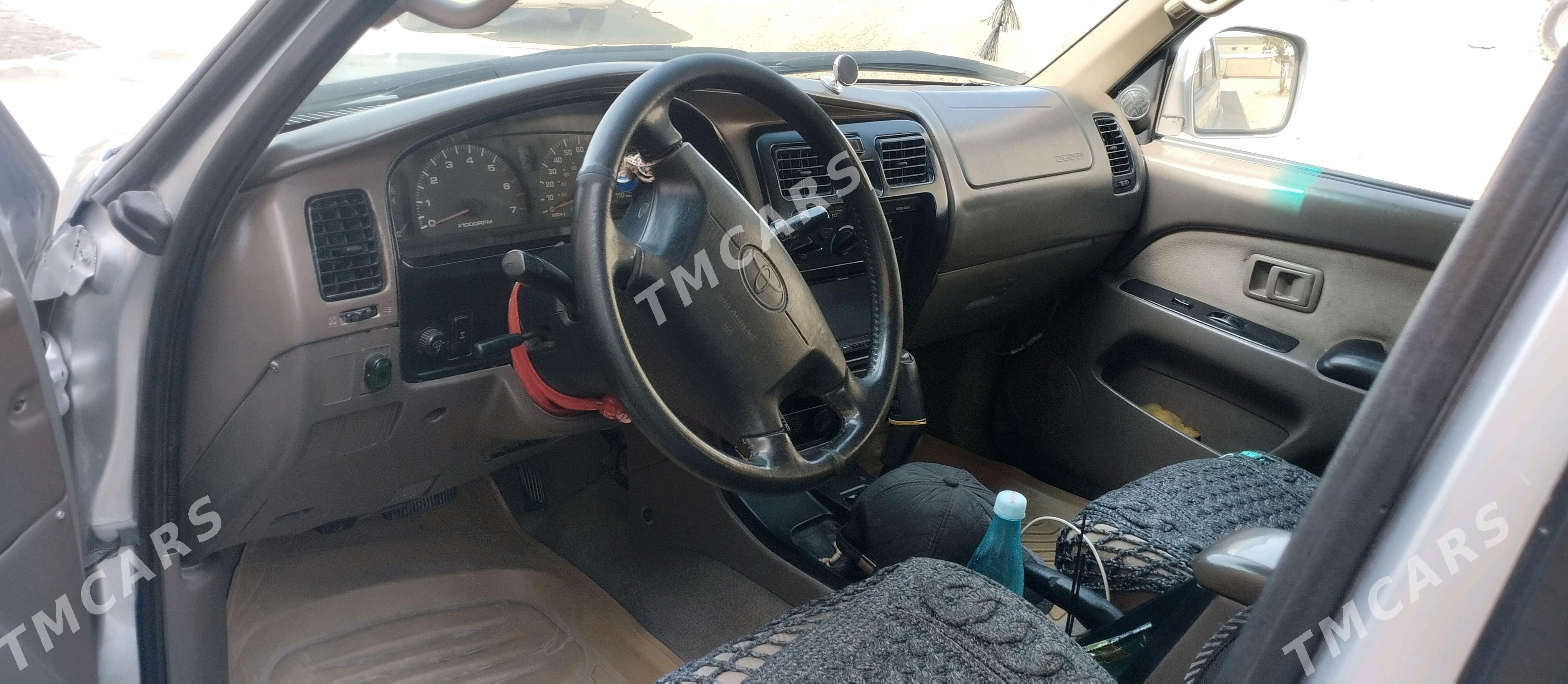 Toyota 4Runner 2002 - 150 000 TMT - Мары - img 6