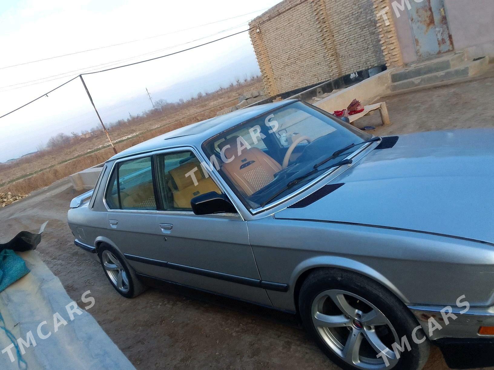 BMW 530 1985 - 15 000 TMT - Туркменабат - img 2