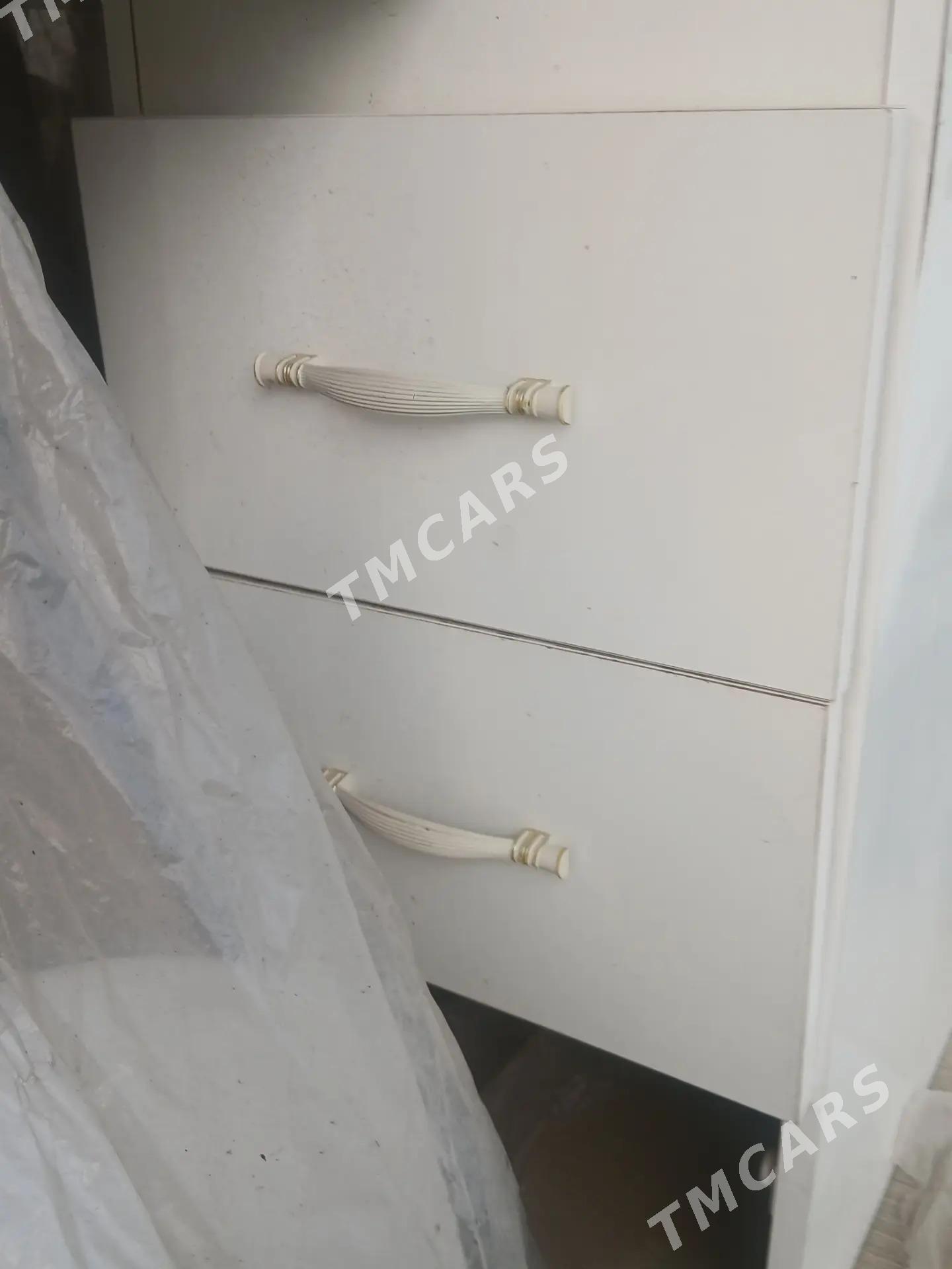 Mebel salondan ayrylan! - Бузмеин - img 2