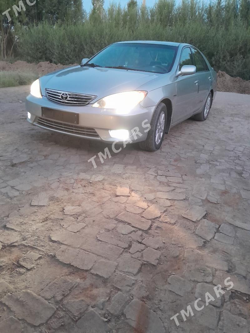 Toyota Camry 2005 - 170 000 TMT - Кёнеургенч - img 4