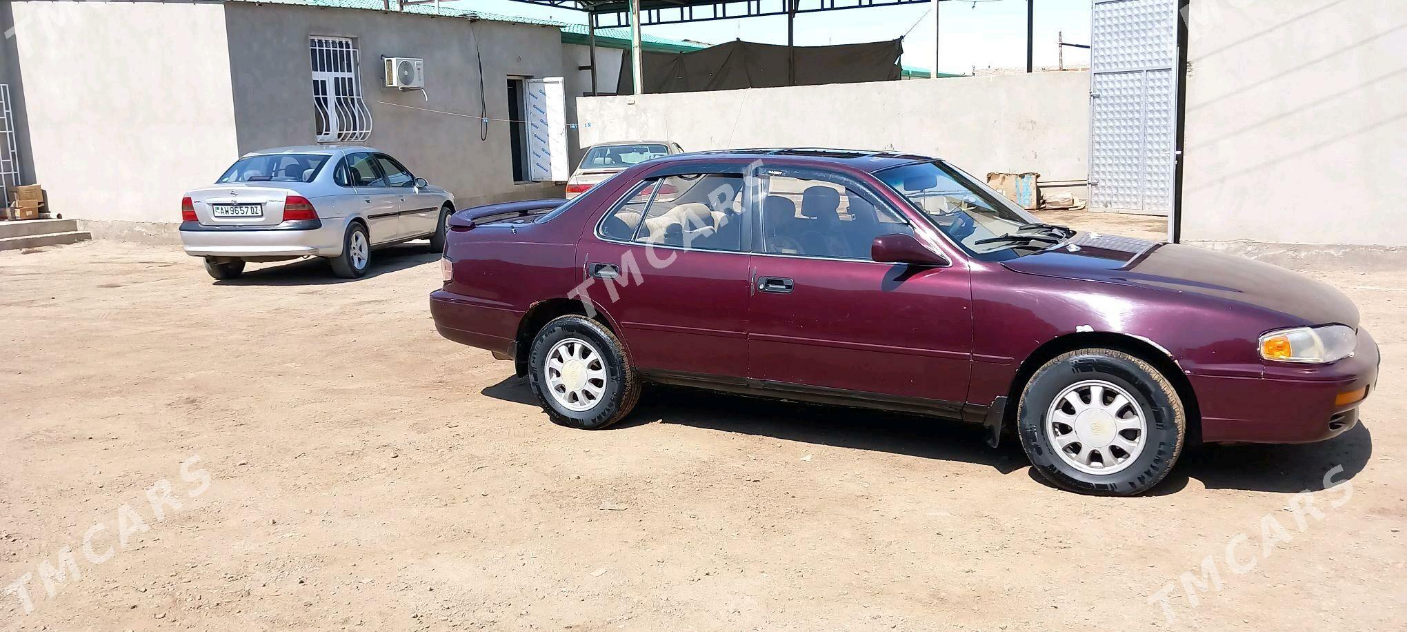 Toyota Camry 1993 - 70 000 TMT - етр. Туркменбаши - img 4
