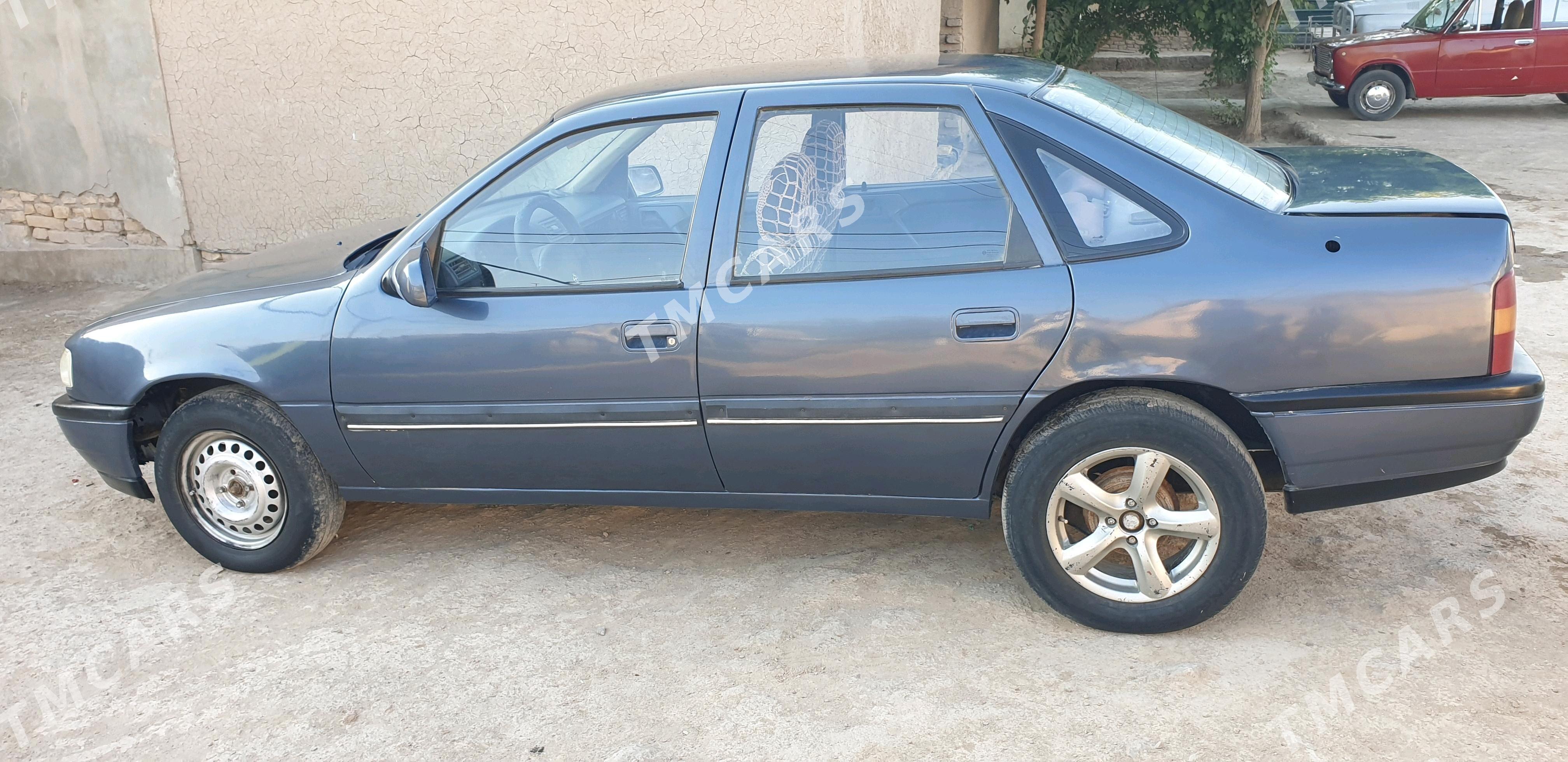 Opel Vectra 1990 - 30 000 TMT - Boldumsaz - img 10