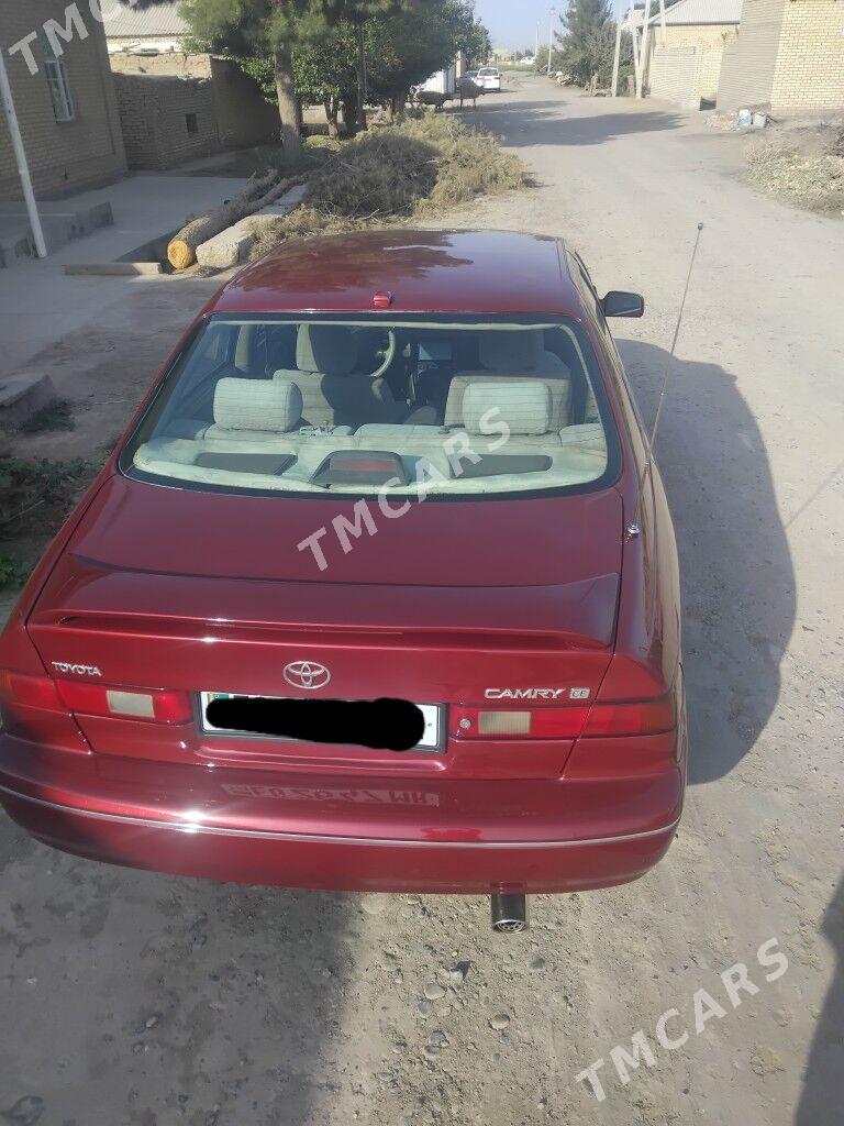 Toyota Camry 1997 - 112 000 TMT - Мары - img 2