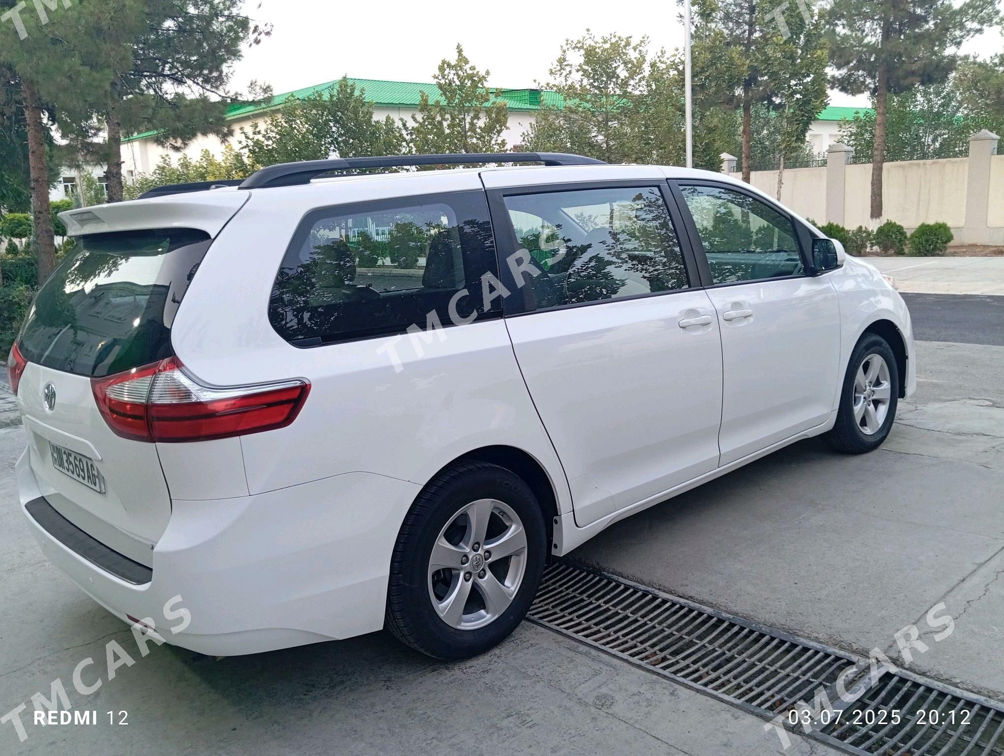 Toyota Sienna 2017 - 360 000 TMT - Aşgabat - img 2