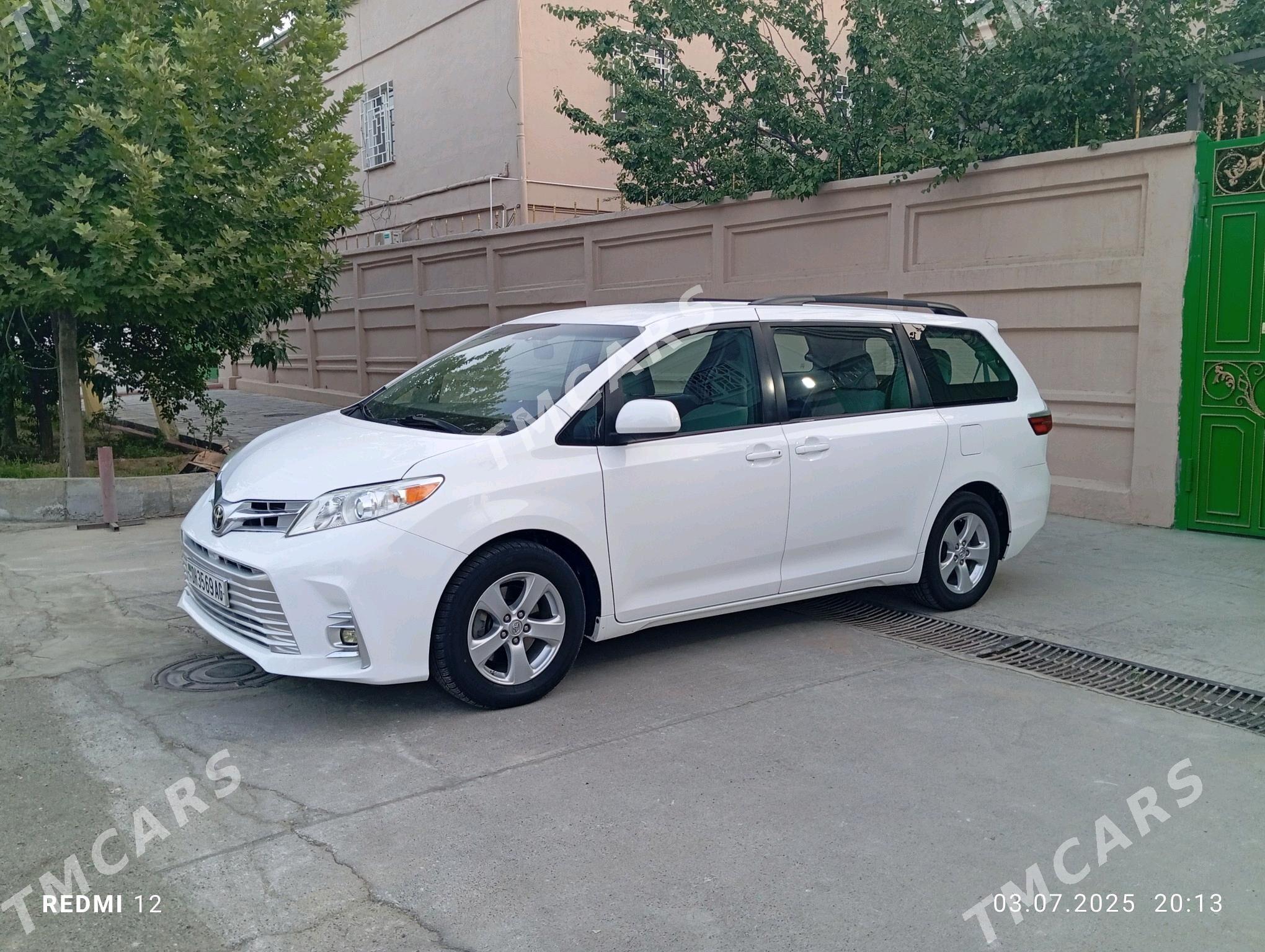 Toyota Sienna 2017 - 360 000 TMT - Aşgabat - img 5