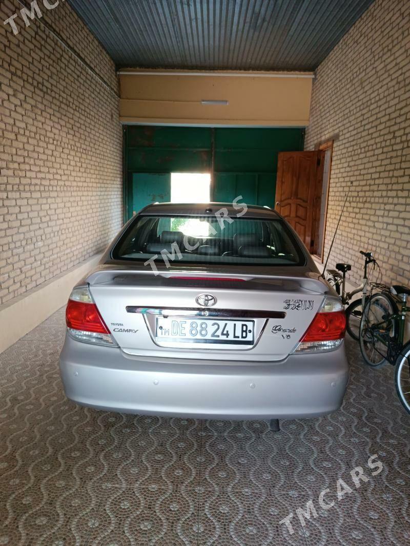 Toyota Camry 2005 - 245 000 TMT - Farap - img 2