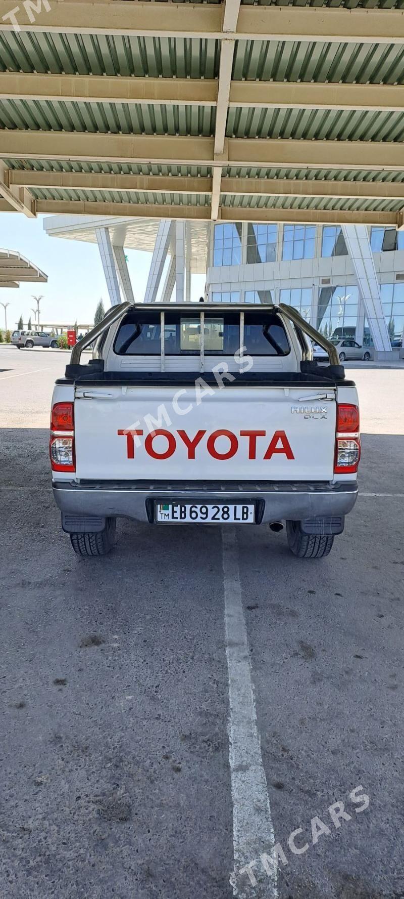 Toyota Hilux 2013 - 335 000 TMT - Туркменабат - img 5