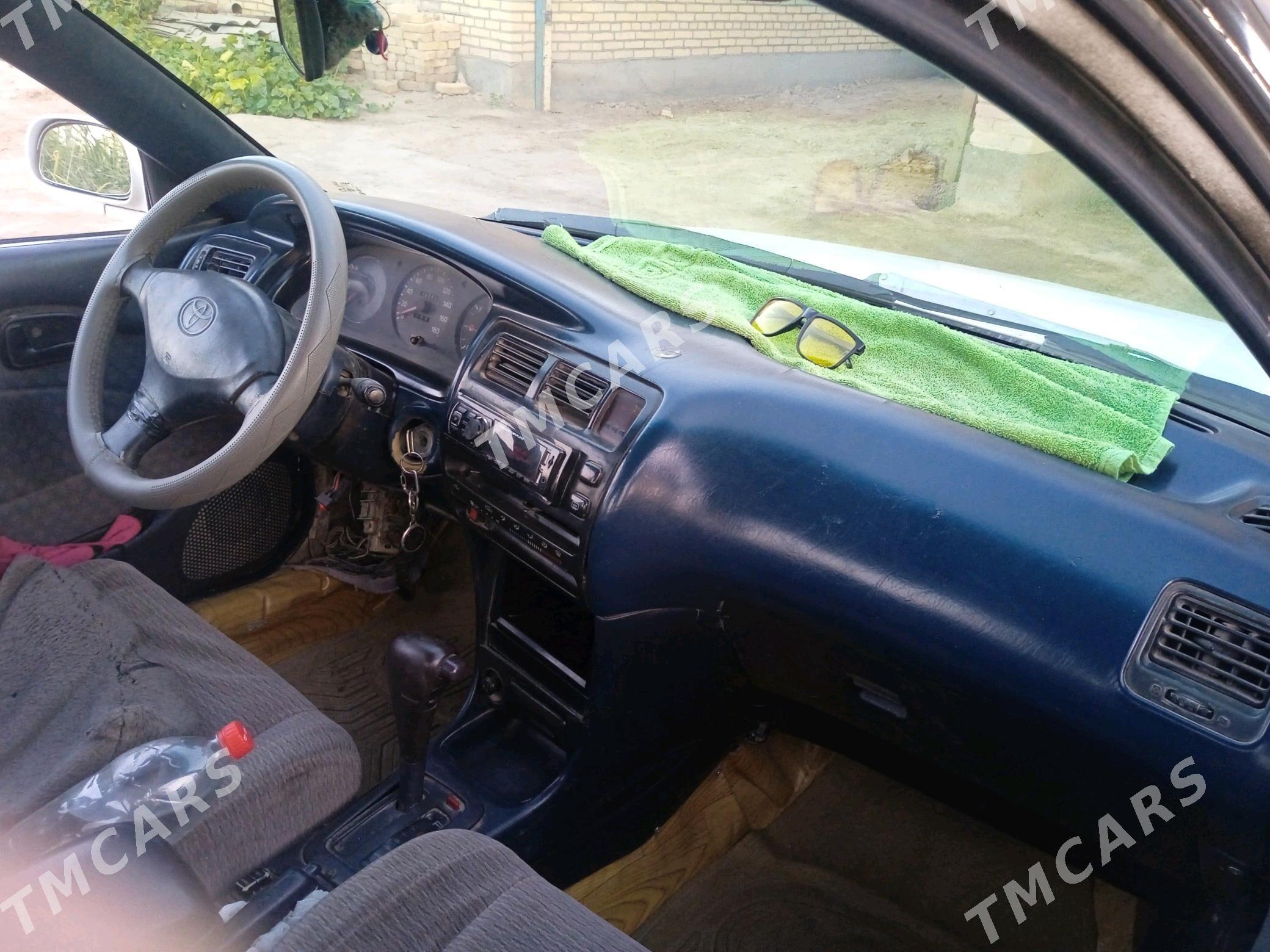 Toyota Corolla 1993 - 38 000 TMT - Сакар - img 3