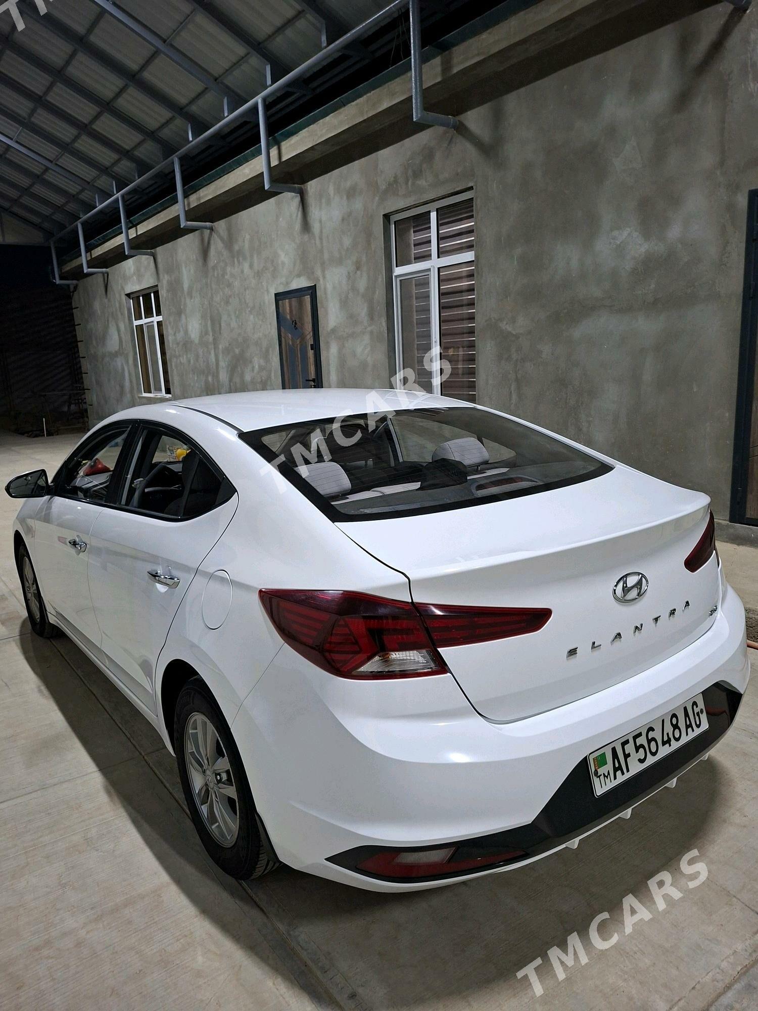 Hyundai Elantra 2019 - 209 000 TMT - Ашхабад - img 4
