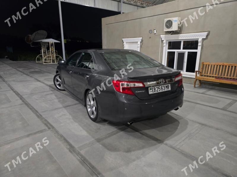 Toyota Camry 2013 - 230 000 TMT - Мары - img 3