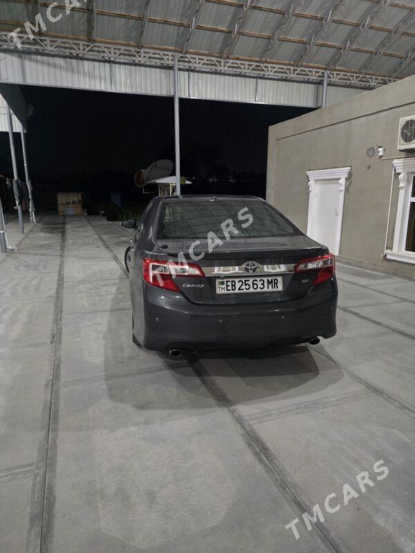 Toyota Camry 2013 - 230 000 TMT - Мары - img 2