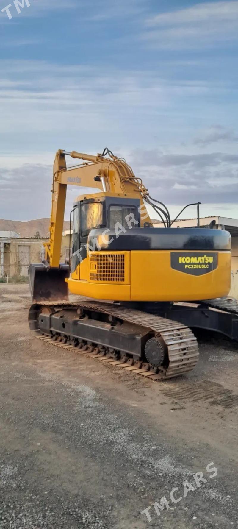 Komatsu PC200LC-8 2006 - 460 000 TMT - Туркменбаши - img 3