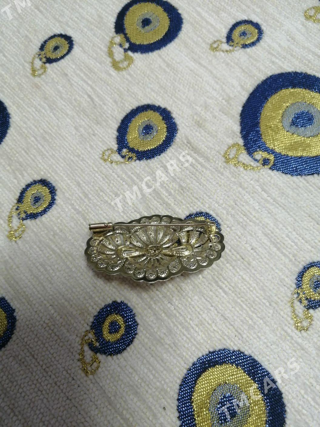 Gyzyl broshka - Türkmenbaşy - img 2
