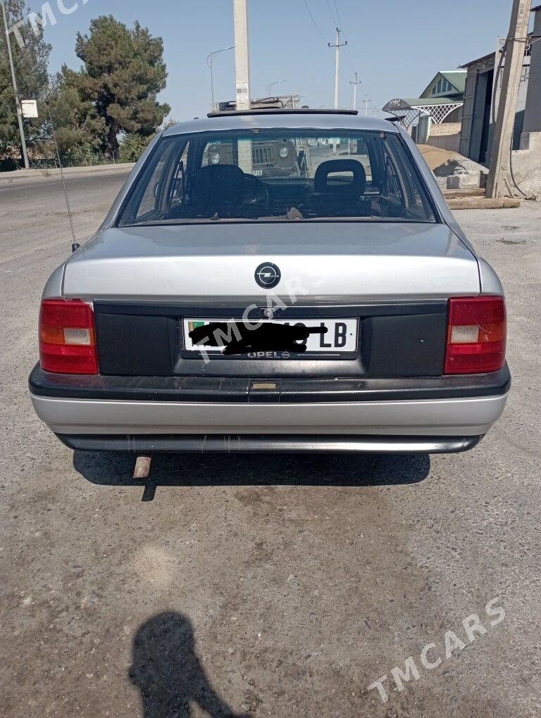 Opel Vectra 1989 - 25 000 TMT - Туркменабат - img 2