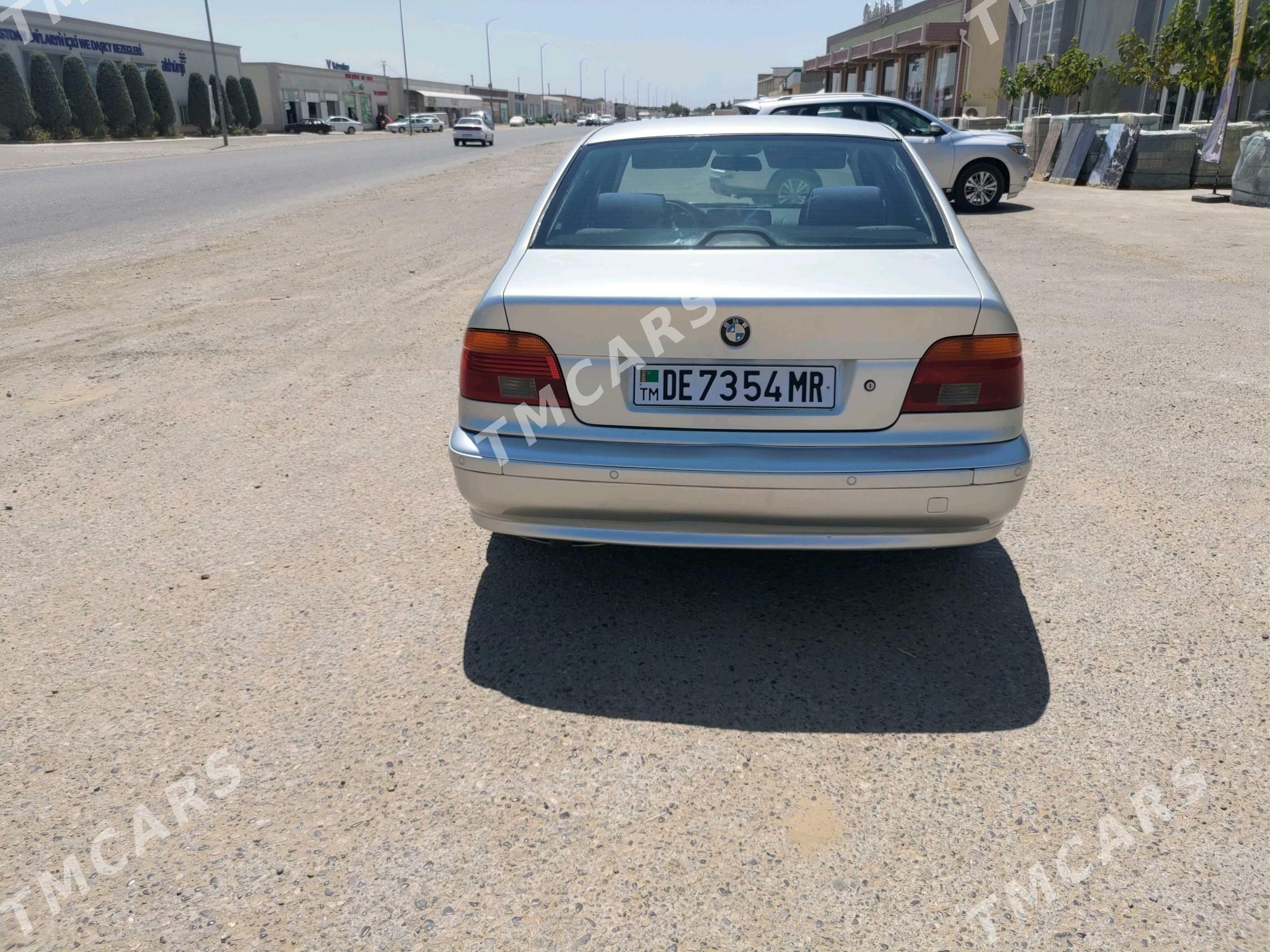 BMW 528 2002 - 110 000 TMT - Mary - img 2