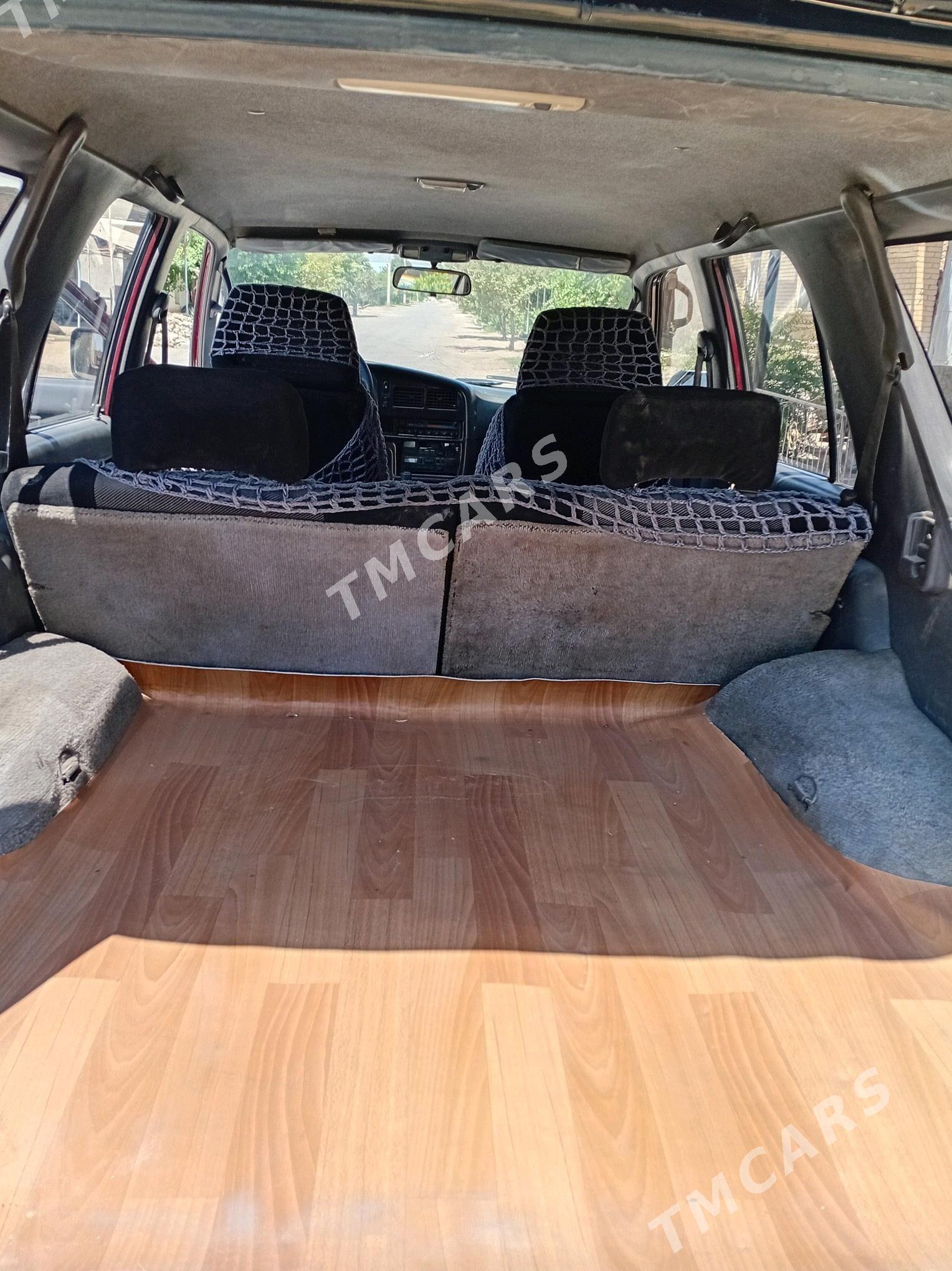 Toyota 4Runner 1995 - 75 000 TMT - Дянев - img 3