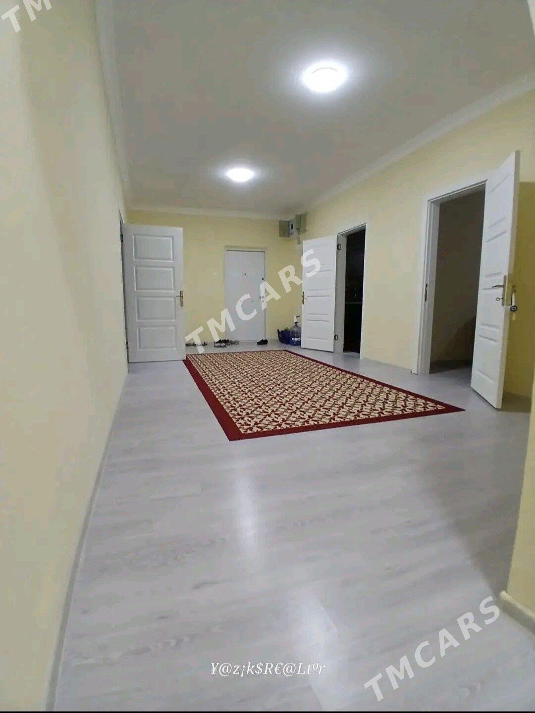 JEMAGAT 3 TAPGYR 4/4 3 KOM - Büzmeýin - img 3